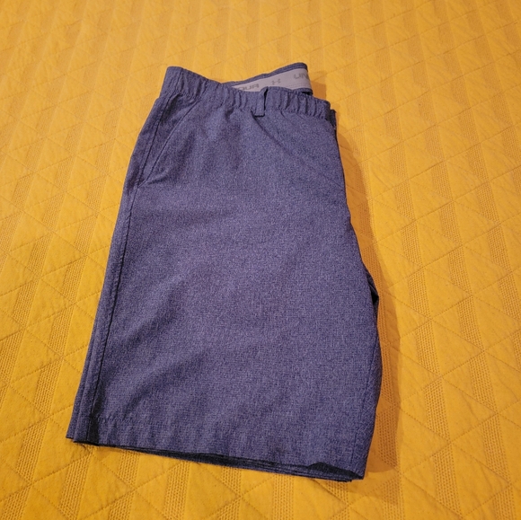 Mens Shorts. Under Armour. Loose Heatgear - Picture 5 of 7